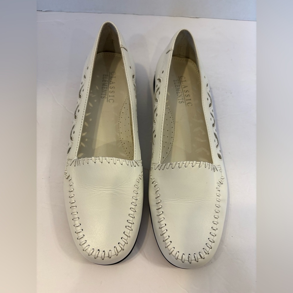 Classic Elements Elton white leather slip-on loafers shoes size 7 M - Picture 2 of 9